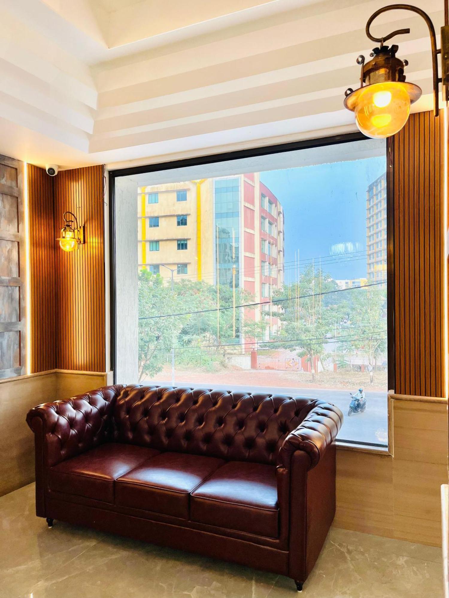 Richmond Inn And Suites 马尼帕尔 外观 照片